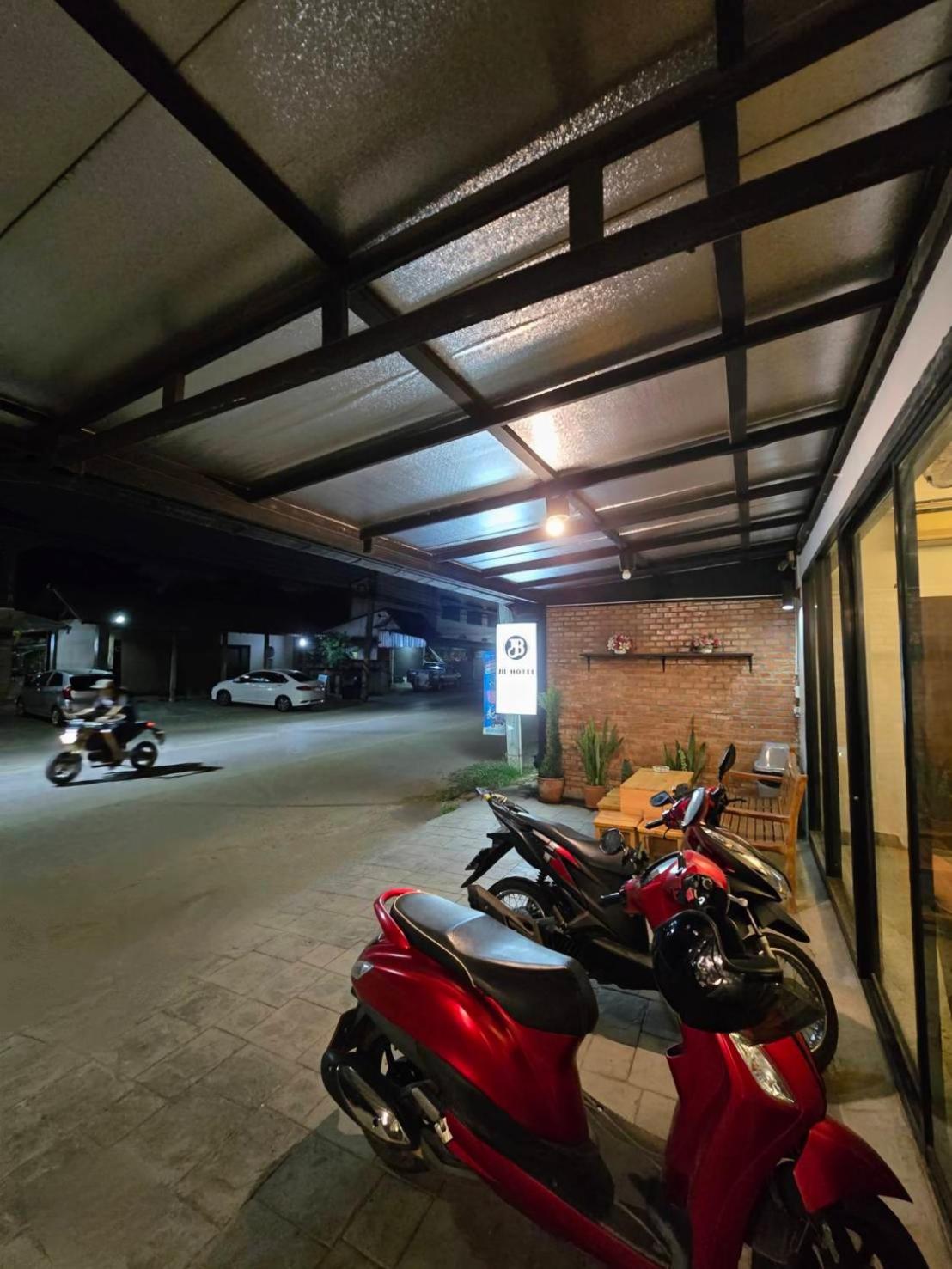 Hotel Jb Chiang Mai